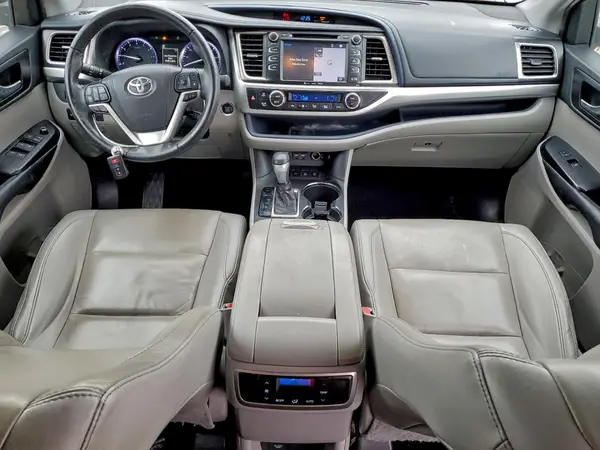 5TDJZRFH3KS955659 2019 TOYOTA HIGHLANDER - Image 8