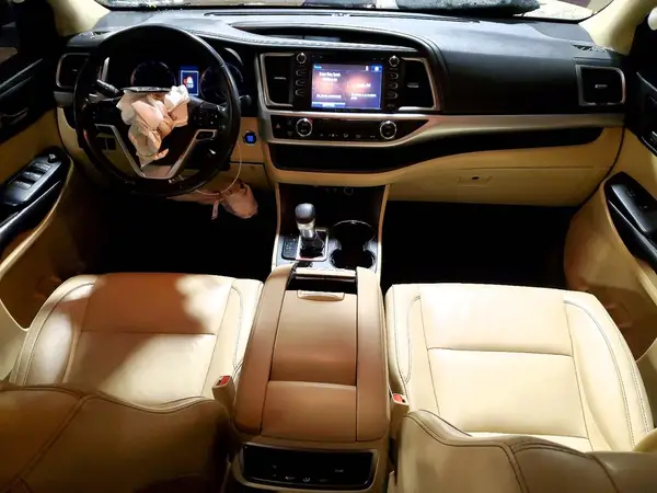5TDJZRFH3KS962093 2019 TOYOTA HIGHLANDER - Image 8