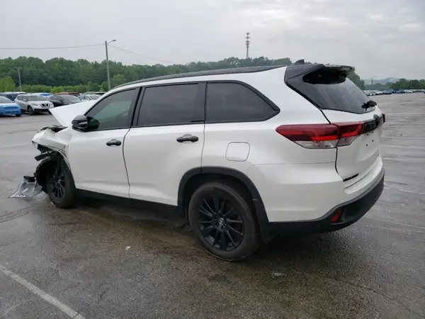 5TDJZRFH3KS976611 2019 TOYOTA HIGHLANDER - Image 2