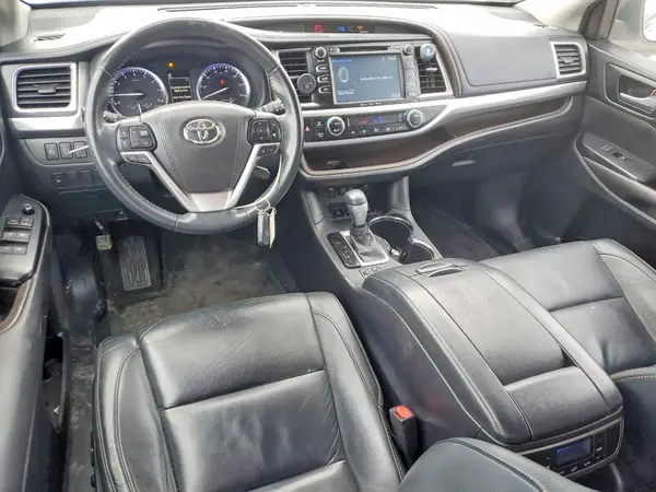 5TDJZRFH4HS362269 2017 TOYOTA HIGHLANDER - Image 8