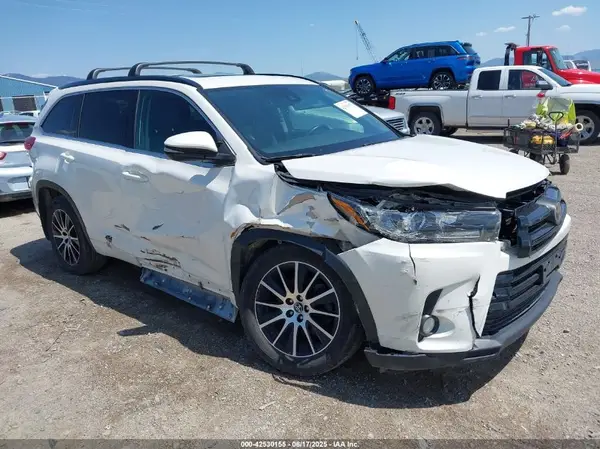 5TDJZRFH4HS363549 2017 TOYOTA HIGHLANDER - Image 1