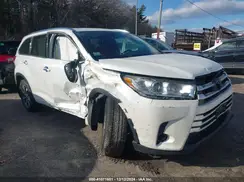 5TDJZRFH4HS367665 2017 TOYOTA HIGHLANDER