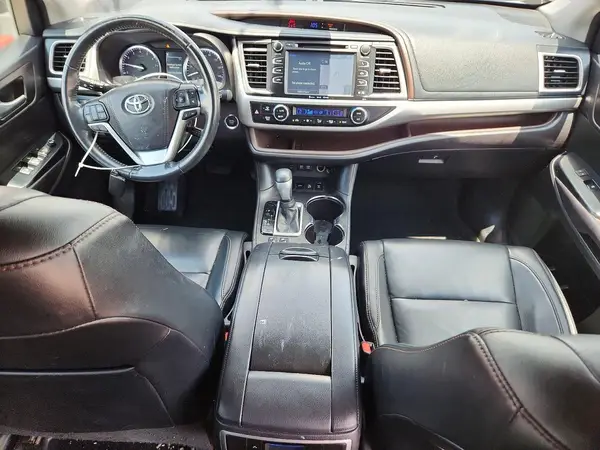 5TDJZRFH4HS379508 2017 TOYOTA HIGHLANDER - Image 8