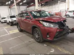 5TDJZRFH4HS399371 2017 TOYOTA HIGHLANDER