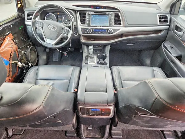5TDJZRFH4HS400177 2017 TOYOTA HIGHLANDER - Image 8