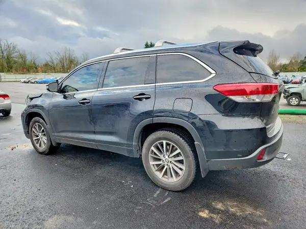 5TDJZRFH4HS406500 2017 TOYOTA HIGHLANDER - Image 2