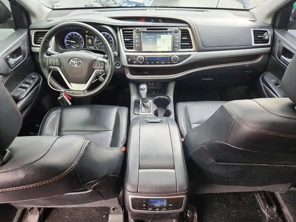 5TDJZRFH4HS406500 2017 TOYOTA HIGHLANDER - Image 8