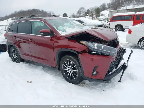 5TDJZRFH4HS414807 2017 TOYOTA HIGHLANDER - Image 1