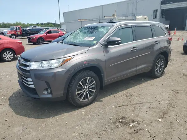 5TDJZRFH4HS424771 2017 TOYOTA HIGHLANDER - Image 1