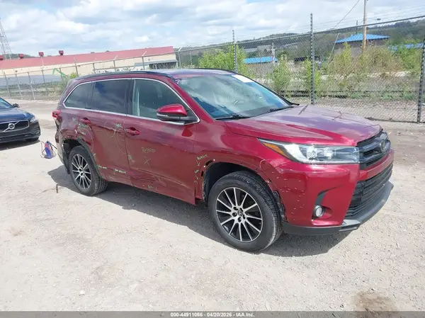5TDJZRFH4HS455048 2017 TOYOTA HIGHLANDER - Image 1
