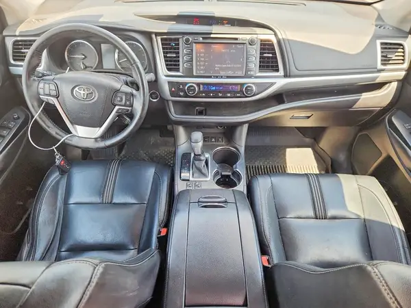 5TDJZRFH4HS456989 2017 TOYOTA HIGHLANDER - Image 8