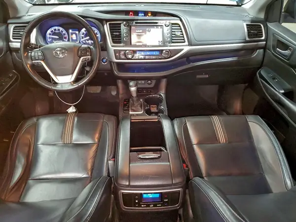 5TDJZRFH4HS458807 2017 TOYOTA HIGHLANDER - Image 8