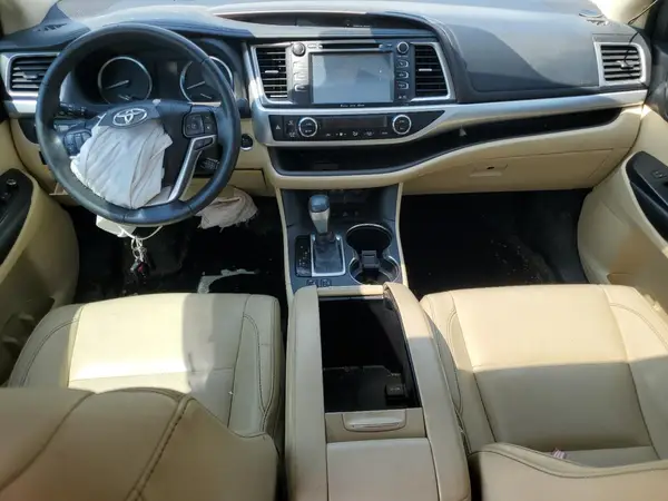 5TDJZRFH4HS468625 2017 TOYOTA HIGHLANDER - Image 8