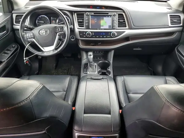 5TDJZRFH4HS510419 2017 TOYOTA HIGHLANDER - Image 8