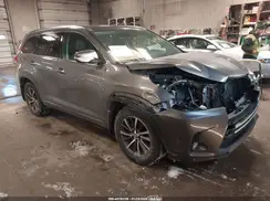 5TDJZRFH4HS512025 2017 TOYOTA HIGHLANDER