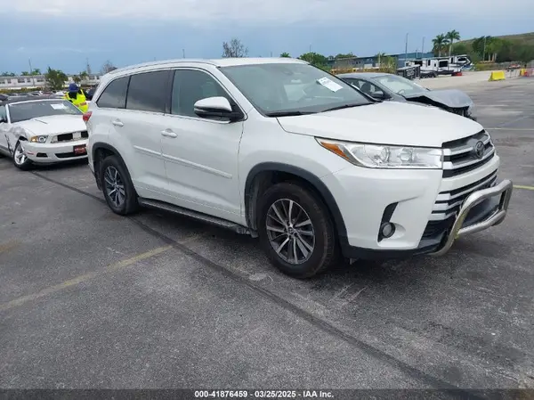5TDJZRFH4HS516480 2017 TOYOTA HIGHLANDER - Image 1