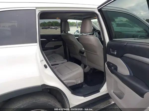 5TDJZRFH4HS516480 2017 TOYOTA HIGHLANDER - Image 8