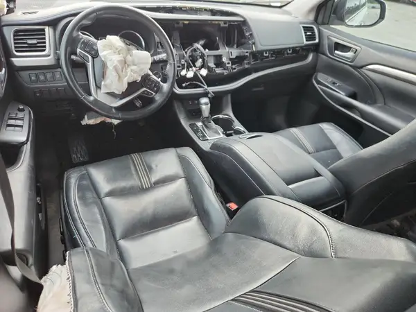 5TDJZRFH4JS487908 2018 TOYOTA HIGHLANDER - Image 8