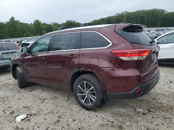 5TDJZRFH4JS494308 2018 TOYOTA HIGHLANDER - Image 2