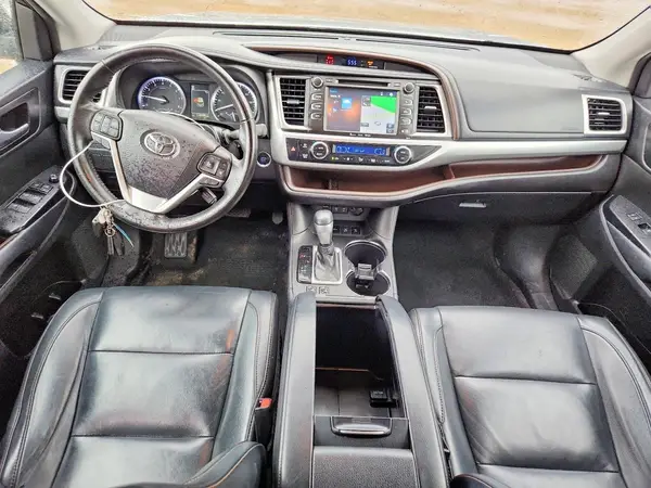 5TDJZRFH4JS523869 2018 TOYOTA HIGHLANDER - Image 8
