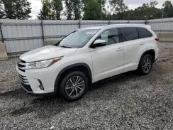5TDJZRFH4JS523886 2018 TOYOTA HIGHLANDER