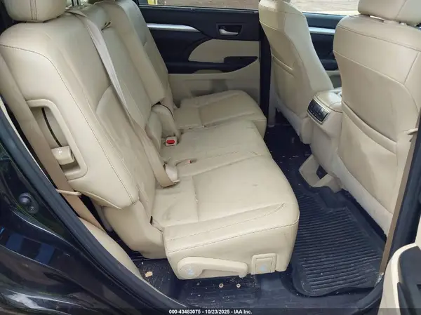 5TDJZRFH4JS526934 2018 TOYOTA HIGHLANDER - Image 8