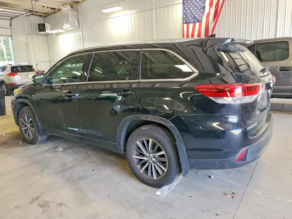 5TDJZRFH4JS527050 2018 TOYOTA HIGHLANDER - Image 2