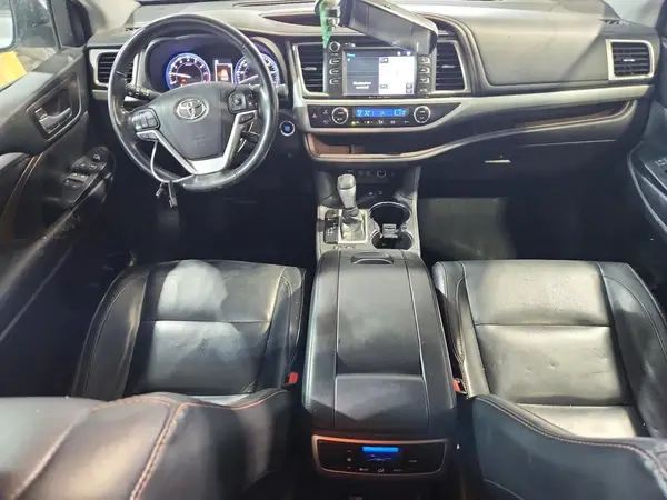 5TDJZRFH4JS529056 2018 TOYOTA HIGHLANDER - Image 8