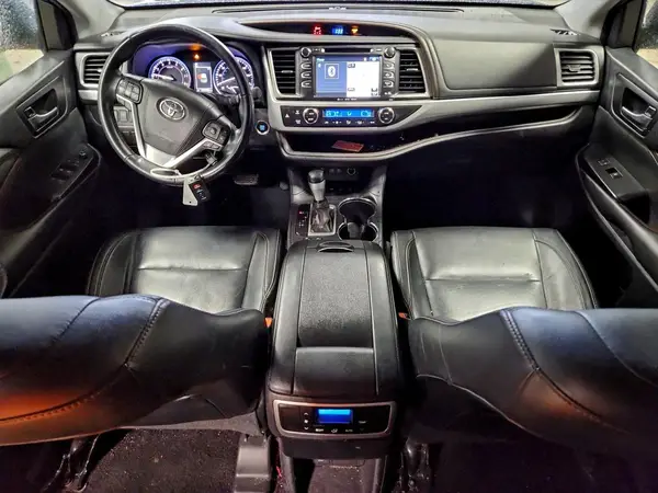 5TDJZRFH4JS529865 2018 TOYOTA HIGHLANDER - Image 8