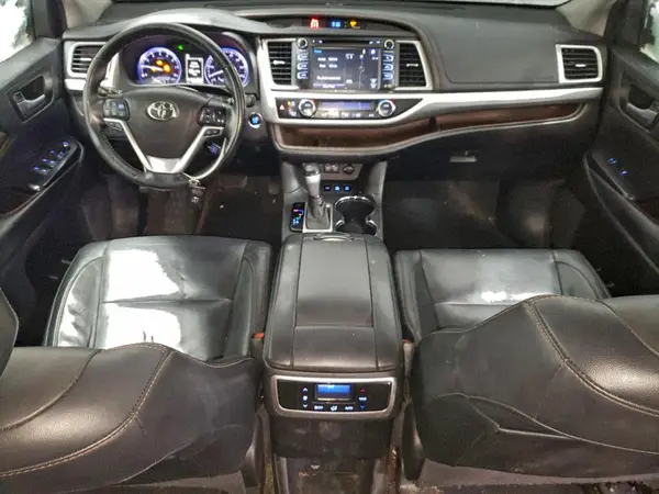 5TDJZRFH4JS532345 2018 TOYOTA HIGHLANDER - Image 8