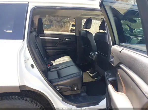 5TDJZRFH4JS534385 2018 TOYOTA HIGHLANDER - Image 8