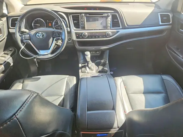 5TDJZRFH4JS534807 2018 TOYOTA HIGHLANDER - Image 8