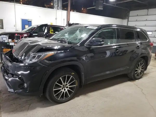 5TDJZRFH4JS539098 2018 TOYOTA HIGHLANDER - Image 1