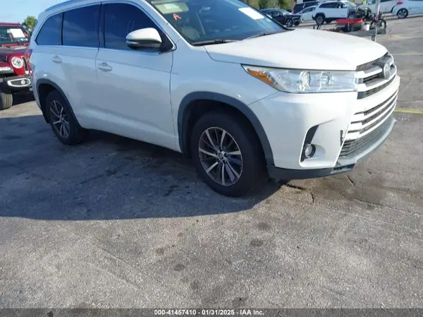 5TDJZRFH4JS544222 2018 TOYOTA HIGHLANDER - Image 1