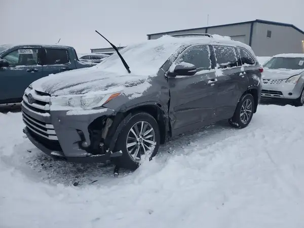 5TDJZRFH4JS545337 2018 TOYOTA HIGHLANDER - Image 1