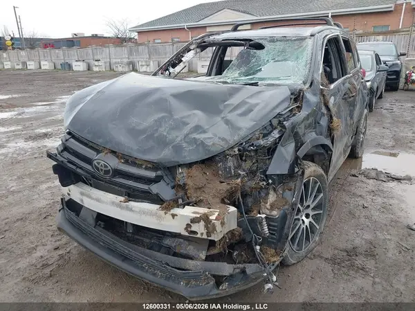 5TDJZRFH4JS552918 2018 TOYOTA HIGHLANDER - Image 2