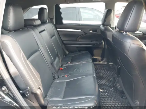 5TDJZRFH4JS558279 2018 TOYOTA HIGHLANDER - Image 8
