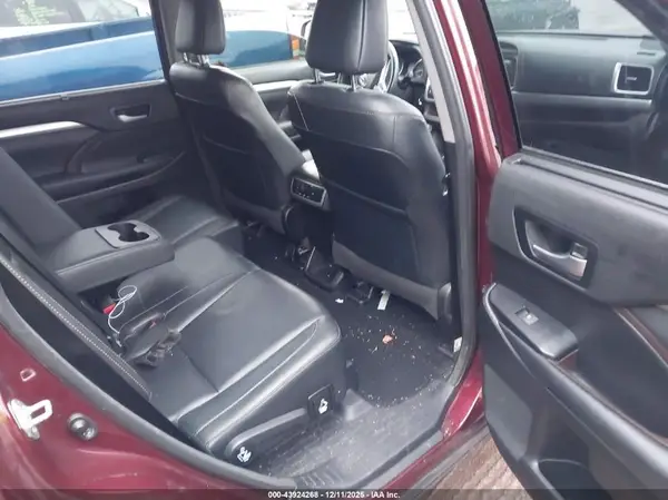 5TDJZRFH4JS829597 2018 TOYOTA HIGHLANDER - Image 8