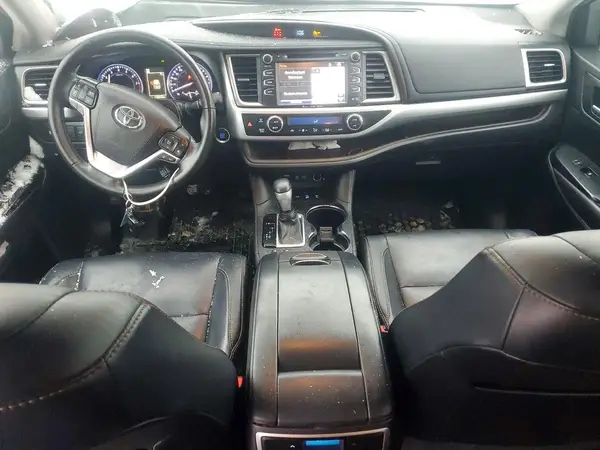 5TDJZRFH4JS832595 2018 TOYOTA HIGHLANDER - Image 8