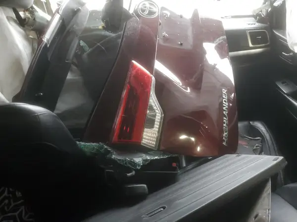 5TDJZRFH4JS841409 2018 TOYOTA HIGHLANDER - Image 8