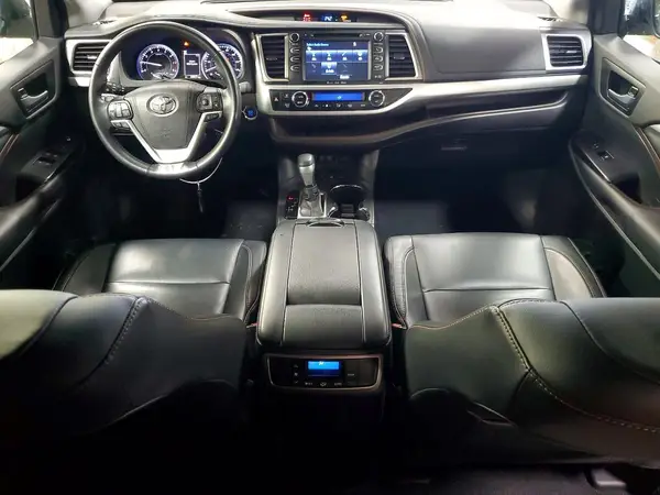 5TDJZRFH4JS854659 2018 TOYOTA HIGHLANDER - Image 8