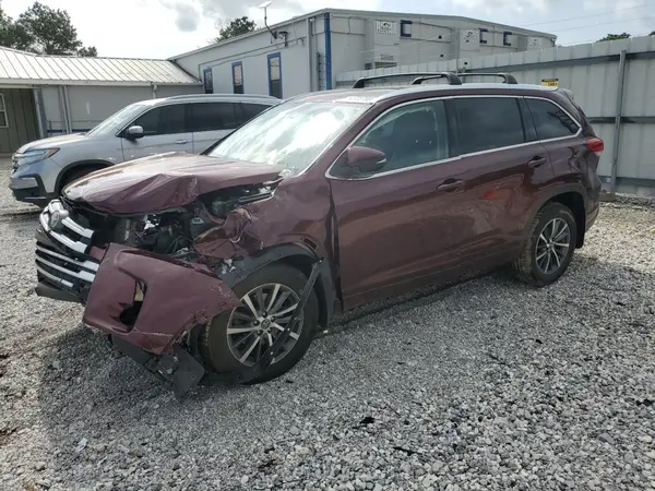 5TDJZRFH4JS865046 2018 TOYOTA HIGHLANDER - Image 1