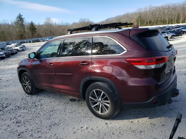 5TDJZRFH4JS906100 2018 TOYOTA HIGHLANDER - Image 2