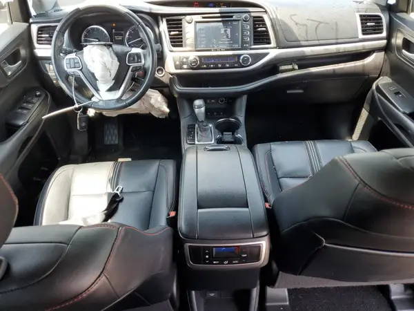 5TDJZRFH4KS566044 2019 TOYOTA HIGHLANDER - Image 8