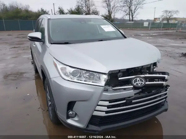 5TDJZRFH4KS568182 2019 TOYOTA HIGHLANDER - Image 1