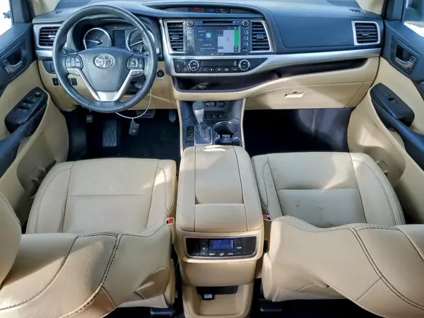 5TDJZRFH4KS570482 2019 TOYOTA HIGHLANDER - Image 8