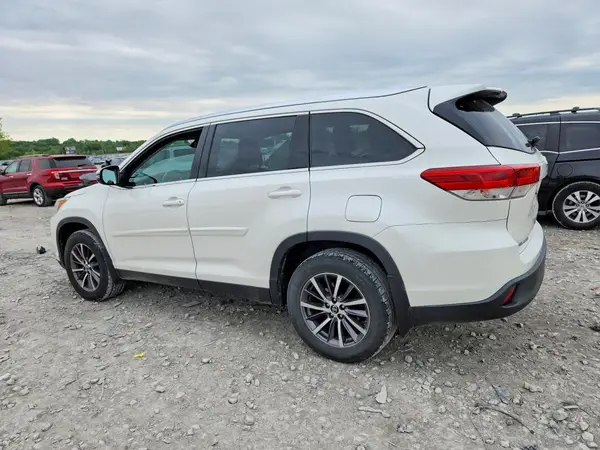 5TDJZRFH4KS572040 2019 TOYOTA HIGHLANDER - Image 2