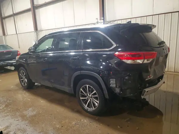 5TDJZRFH4KS575410 2019 TOYOTA HIGHLANDER - Image 2