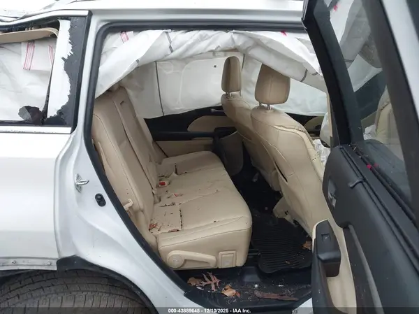 5TDJZRFH4KS576511 2019 TOYOTA HIGHLANDER - Image 8