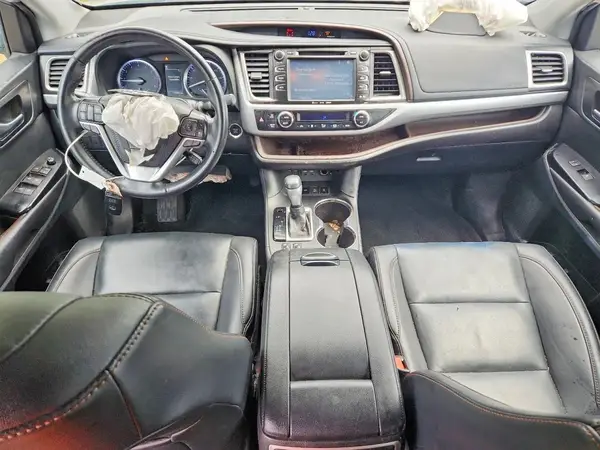5TDJZRFH4KS587718 2019 TOYOTA HIGHLANDER - Image 8
